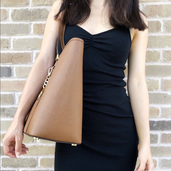 Gaby’sBags👜💕- Michael Kors Large Laptop Tote - Picture 3 of 6